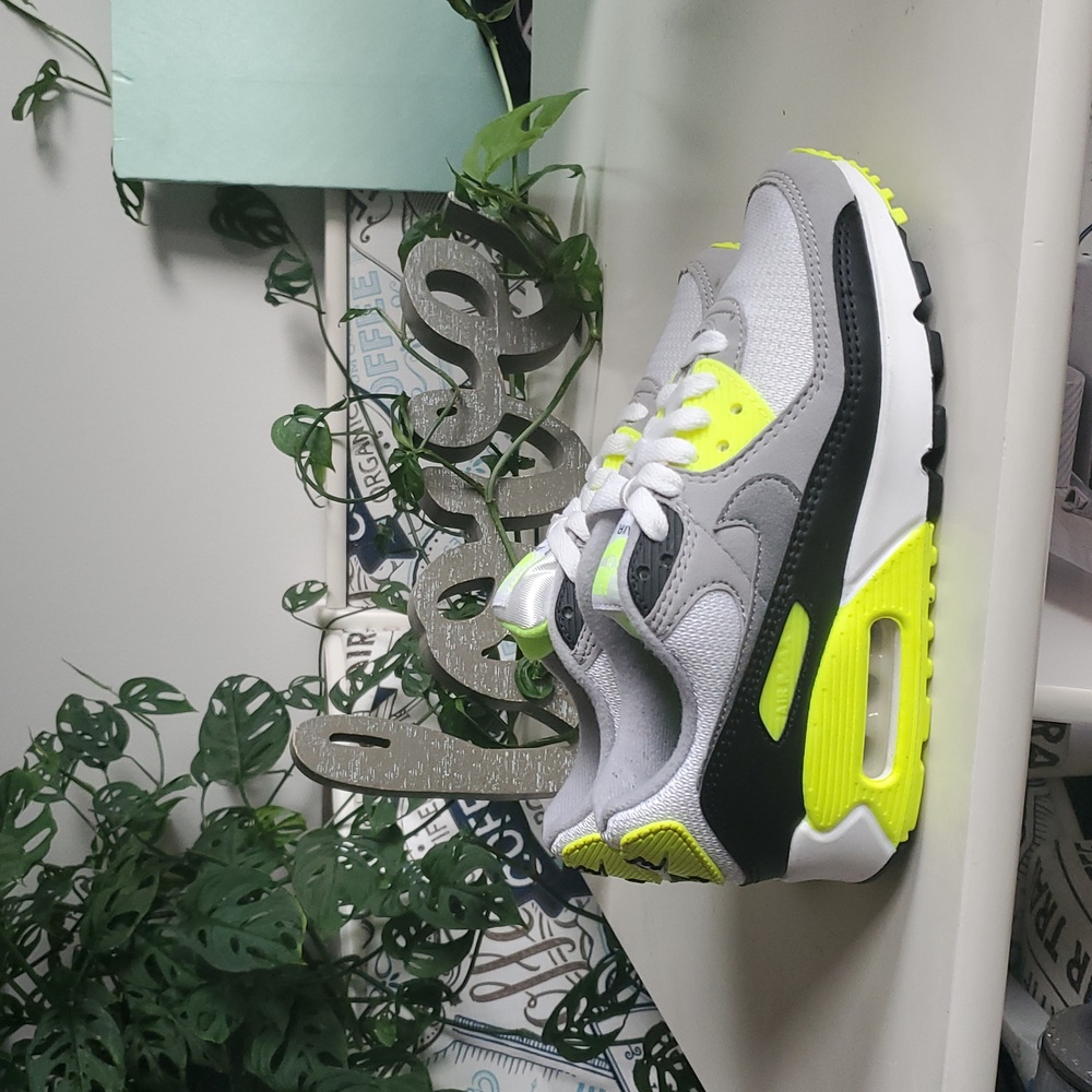 Nike Air Max White and Neon Yellow Sneakers - Picture 1 of 8